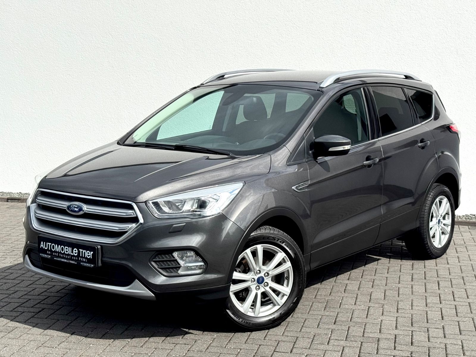 Ford Kuga 1.5 EcoBoost /NAVI/LED/CAM/GARANTIE