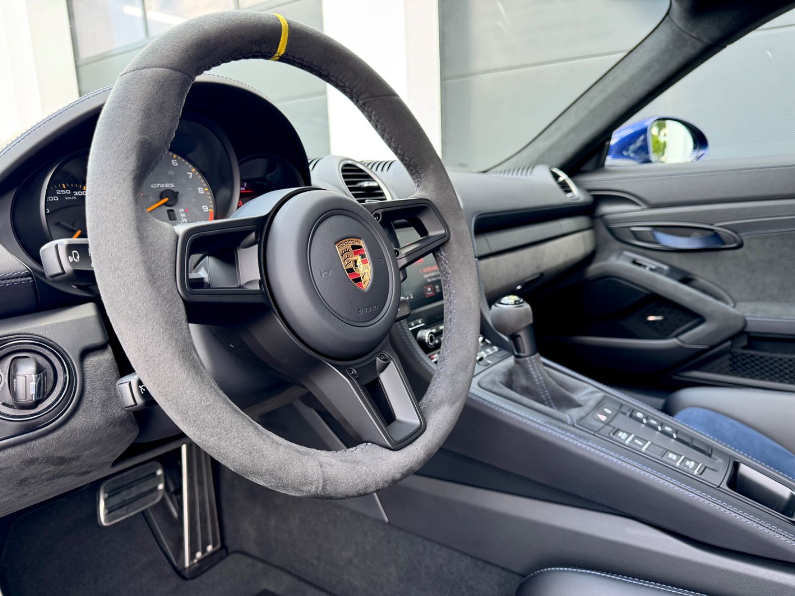 Bild 5 von 12 - Porsche Cayman - Gebrauchtwagen von Automobile Trier Porsche Cayman 718 GT4 RS , LIFT, PCCB, CLUBSPORT, NEU, BOSE