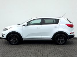 Kia Sportage 2.0d 4WD, LED, AHK, CAM - Thumbnail 8