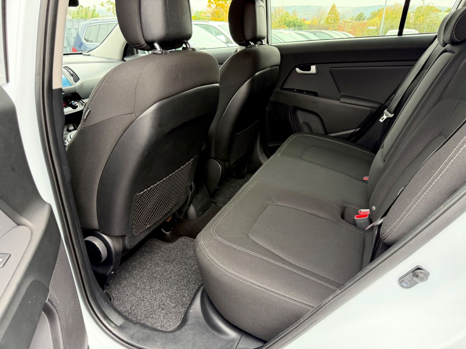 Bild 13 von 13 - Kia Sportage - Gebrauchtwagen von Automobile Trier Kia Sportage 2.0d 4WD, LED, AHK, CAM