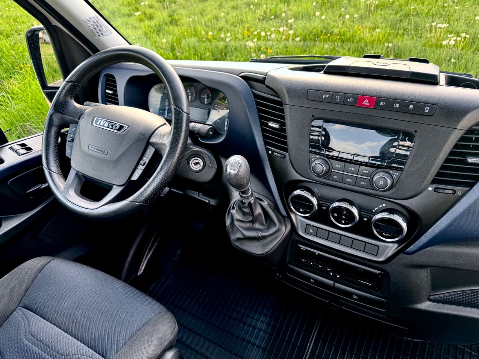 Bild 16 von 21 - Iveco Iveco - Gebrauchtwagen von Automobile Trier Iveco Iveco DAILY 35S18 3.0 180PS Tachogr.