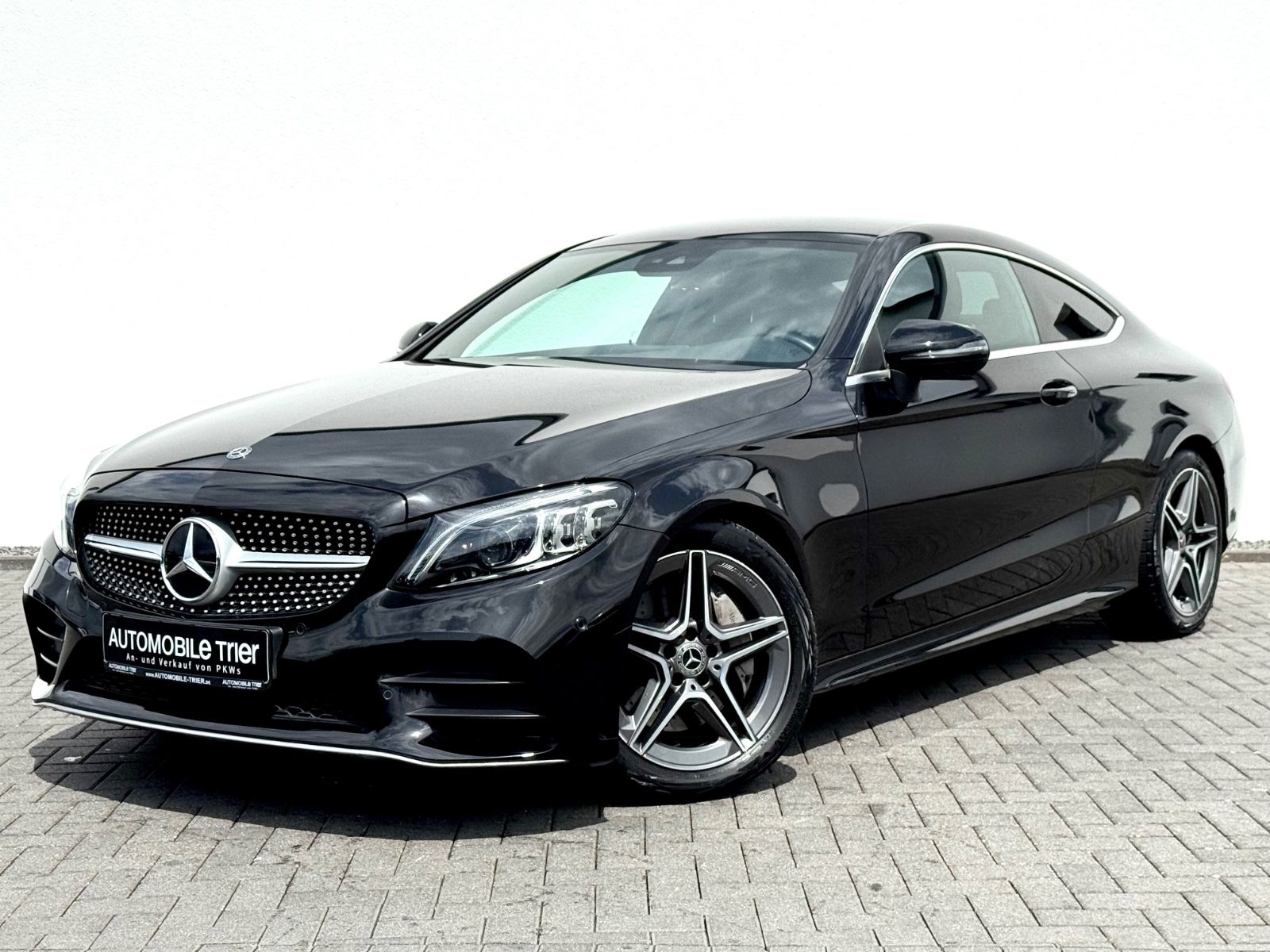Mercedes-Benz C 300 Coupe / AMG LINE /MULITBEAM /360°CAM/