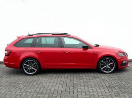 Skoda Octavia Combi RS 2.0 TSI DSG, LED, ACC, PANO, CAM - Thumbnail 4