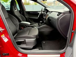 Skoda Octavia Combi RS 2.0 TSI DSG, LED, ACC, PANO, CAM - Thumbnail 13