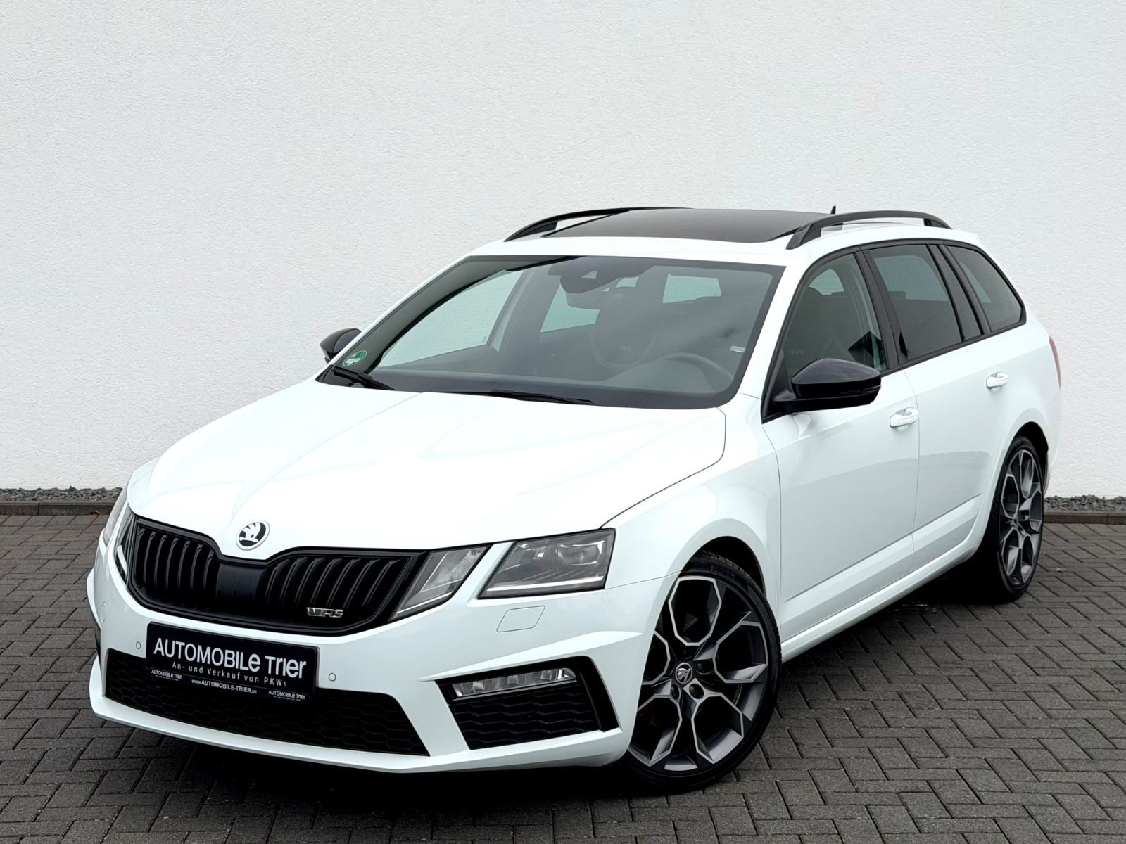 Skoda Octavia Combi RS 2.0 TDI DSG /PANO/LED/ACC/CAM/