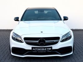 Mercedes-Benz C 63 AMG 4.0 V8 ,  NIGHT PAKET,  360°CAM, BURMES - Thumbnail 2