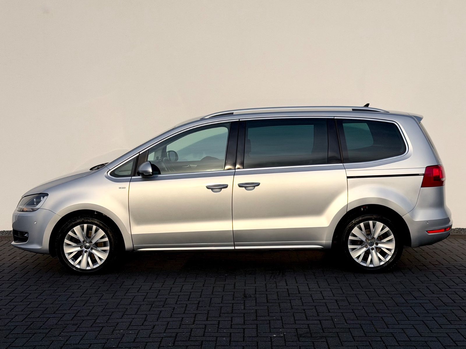 Bild 8 von 14 - Volkswagen Sharan - Gebrauchtwagen von Automobile Trier Volkswagen Sharan Life 2.0 TDI, NAVI, AHK, PDC, GARANTIE
