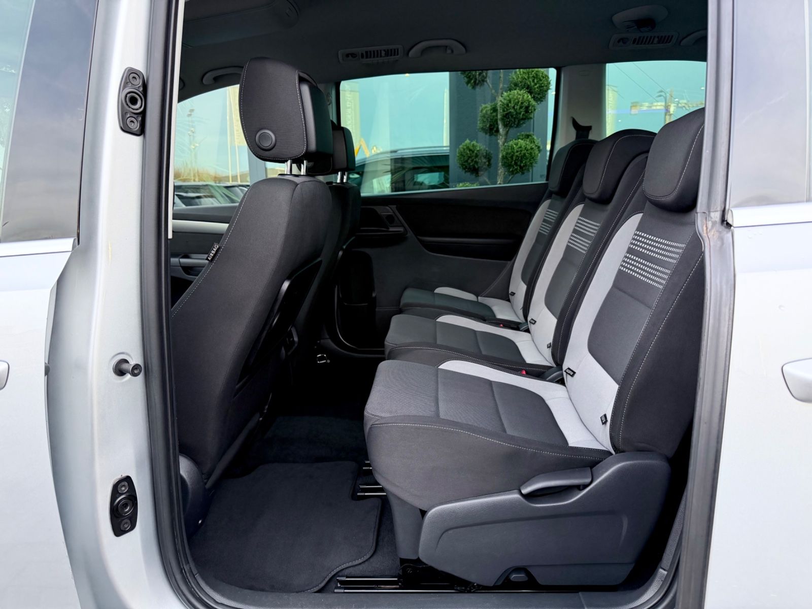 Bild 13 von 14 - Volkswagen Sharan - Gebrauchtwagen von Automobile Trier Volkswagen Sharan Life 2.0 TDI, NAVI, AHK, PDC, GARANTIE