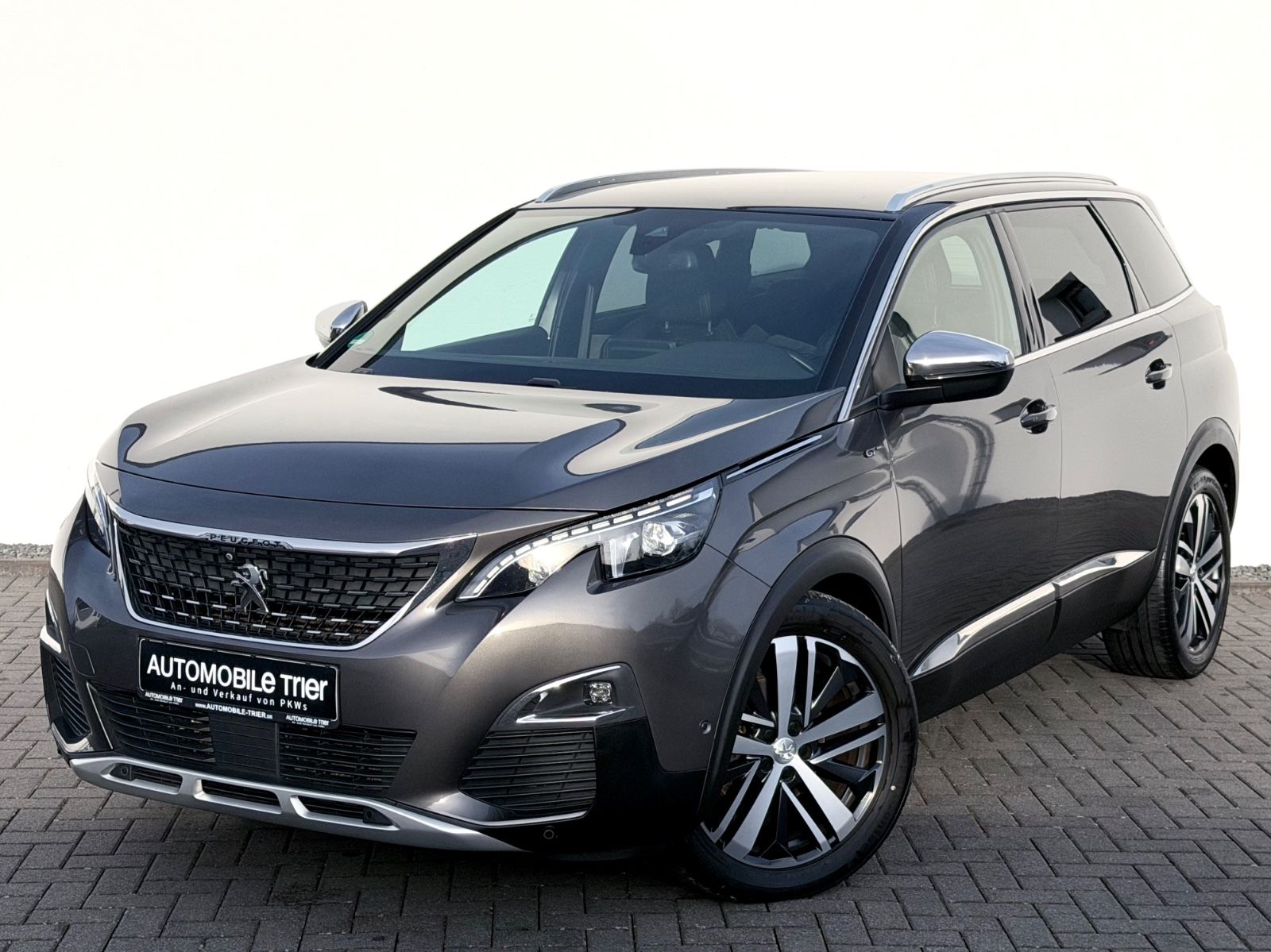 Peugeot 5008 GT 2.0 HDI /NAVI/LED/CAM/1.HAND/7.SITZER