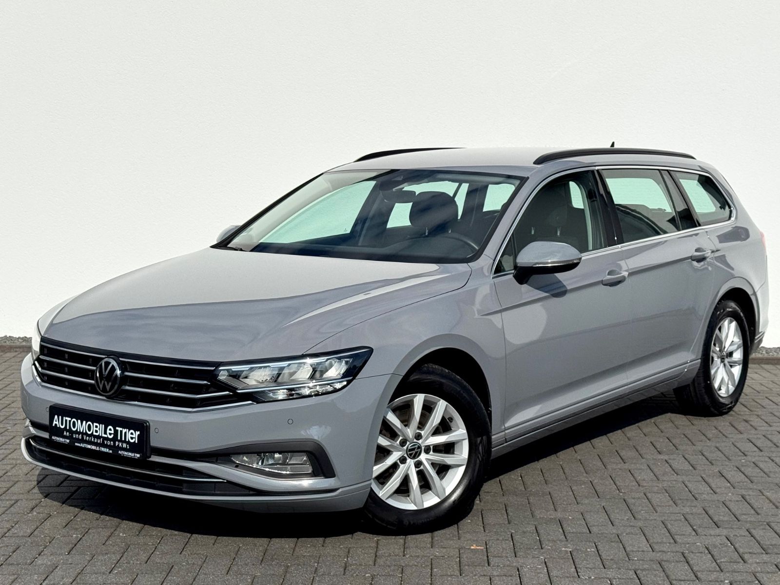 Volkswagen Passat Variant 2.0 TDI / LED / ACC / CAM / AHK /
