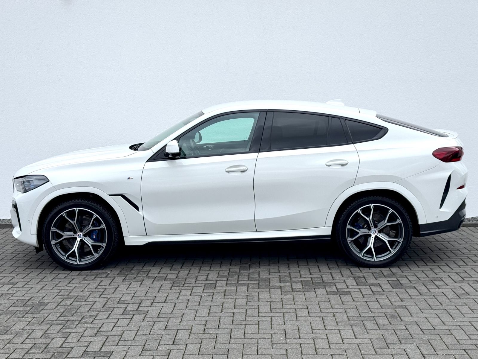 Bild 8 von 19 - BMW X6 - Gebrauchtwagen von Automobile Trier BMW X6 xDrive 30 d M Sport Paket, LASER, HUD, H&K, CAM