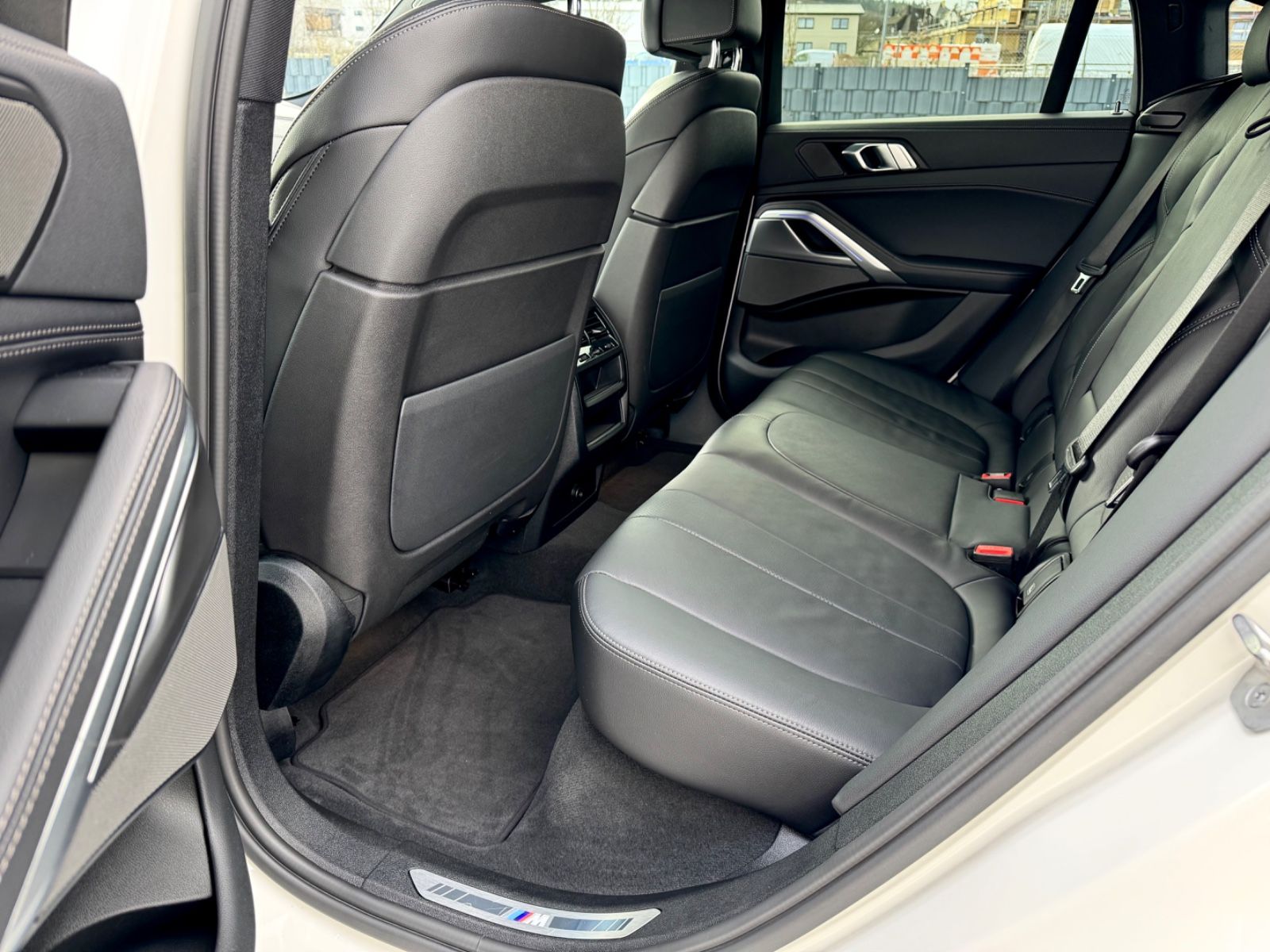 Bild 14 von 19 - BMW X6 - Gebrauchtwagen von Automobile Trier BMW X6 xDrive 30 d M Sport Paket, LASER, HUD, H&K, CAM