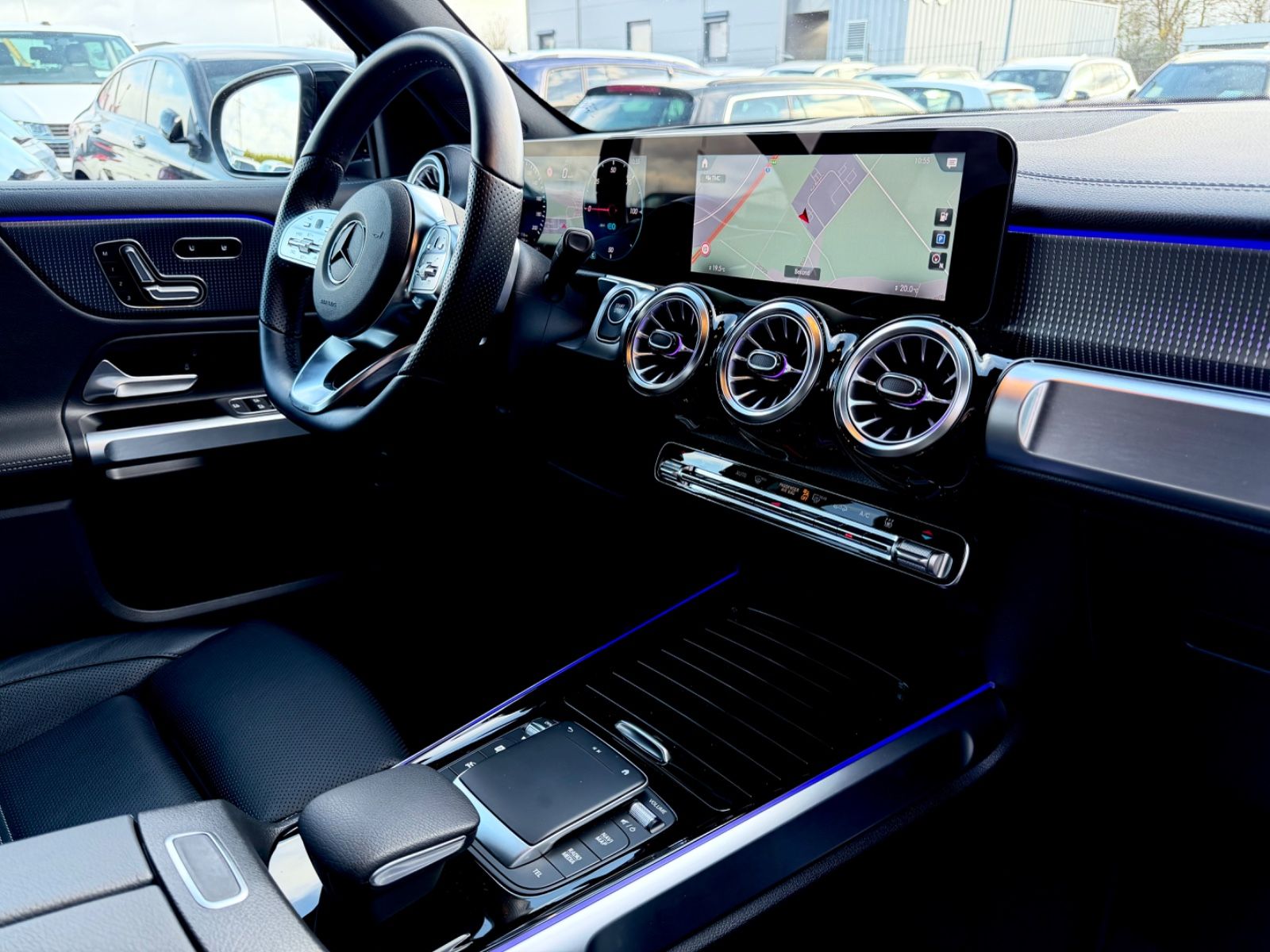 Bild 12 von 14 - Mercedes-Benz EQB - Gebrauchtwagen von Automobile Trier Mercedes-Benz EQB 350 4Matic, AMG LINE, LED, ACC, 360° CAM