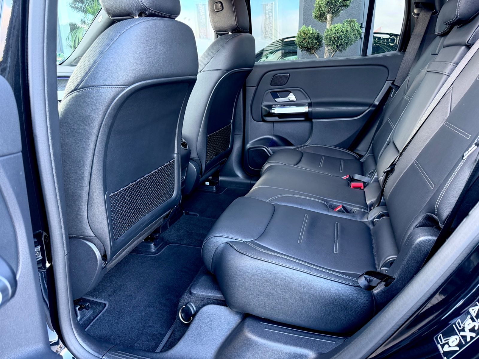 Bild 14 von 14 - Mercedes-Benz EQB - Gebrauchtwagen von Automobile Trier Mercedes-Benz EQB 350 4Matic, AMG LINE, LED, ACC, 360° CAM