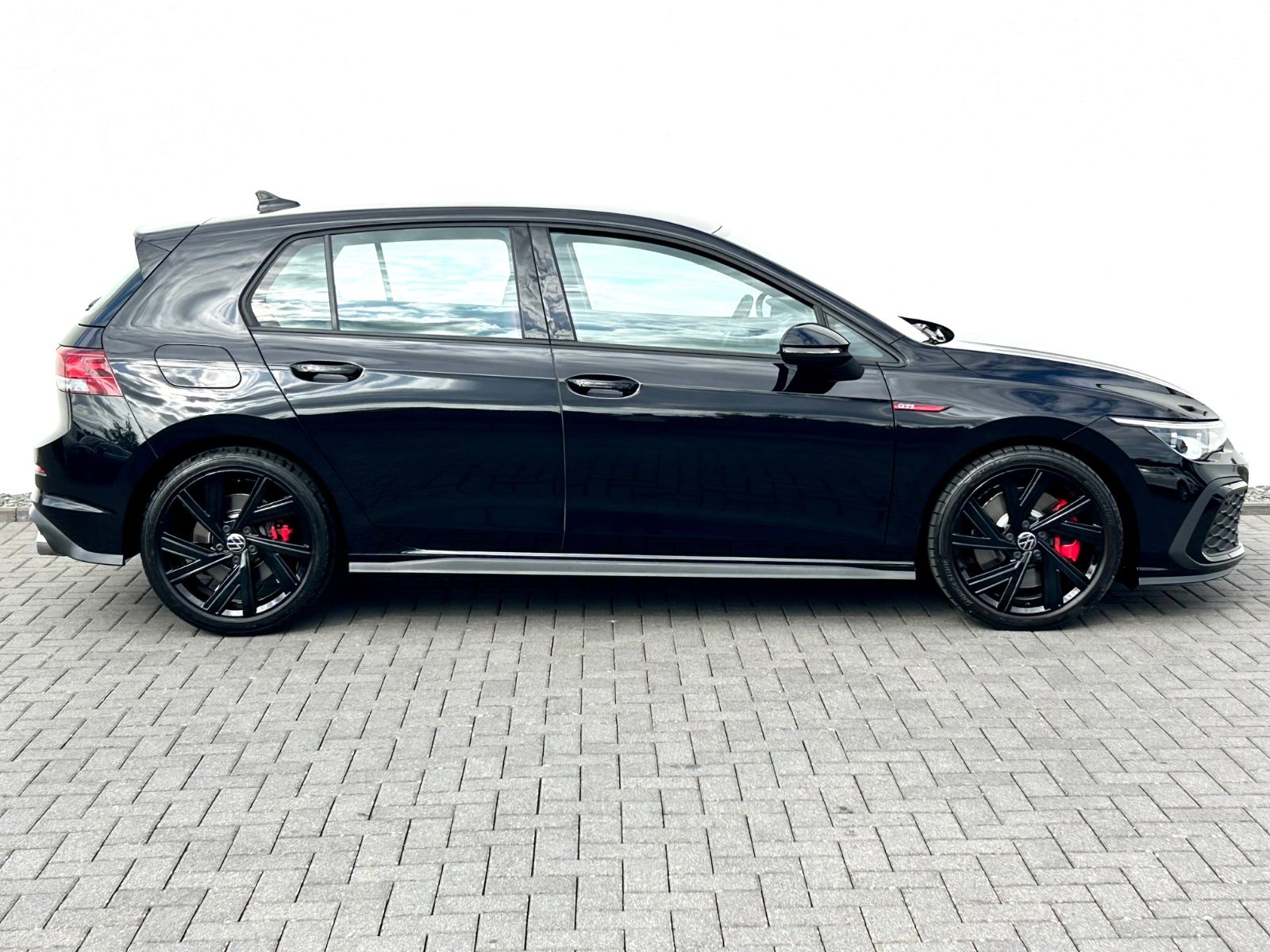 Bild 8 von 18 - Volkswagen Golf - Gebrauchtwagen von Automobile Trier Volkswagen Golf VIII Lim. GTI , GARANTIE, NAVI, LED