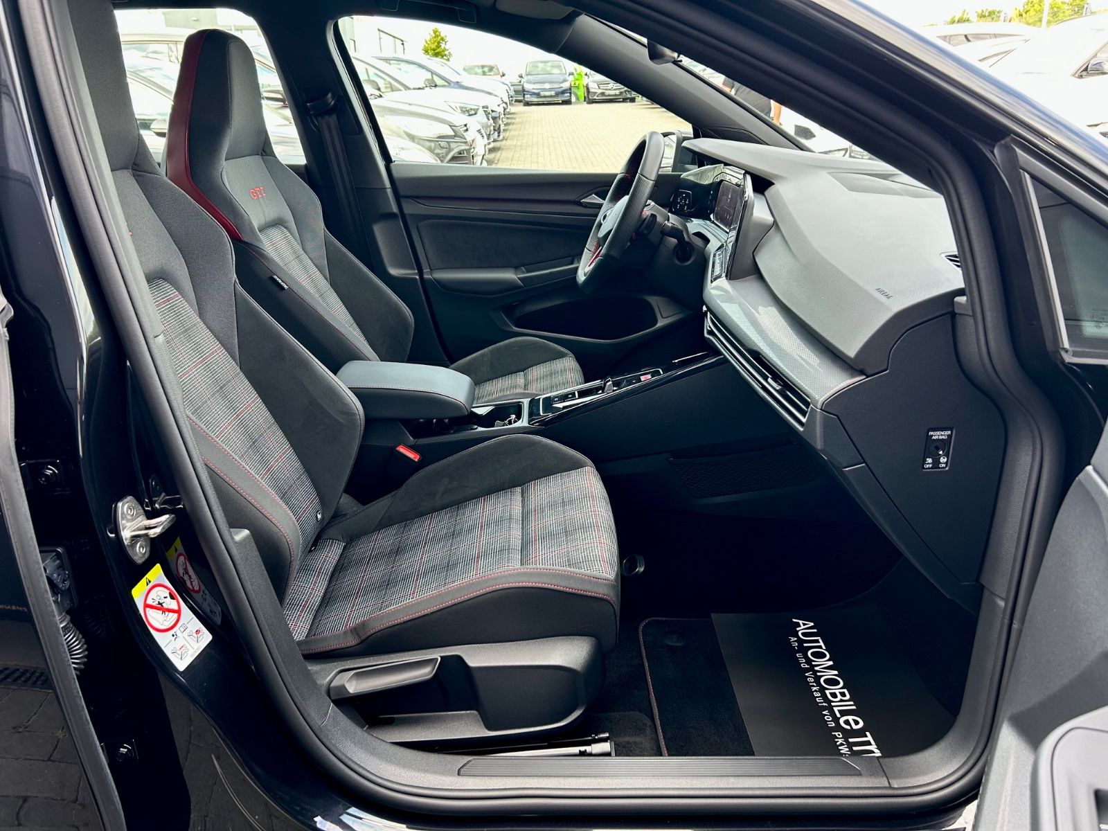 Bild 16 von 18 - Volkswagen Golf - Gebrauchtwagen von Automobile Trier Volkswagen Golf VIII Lim. GTI , GARANTIE, NAVI, LED