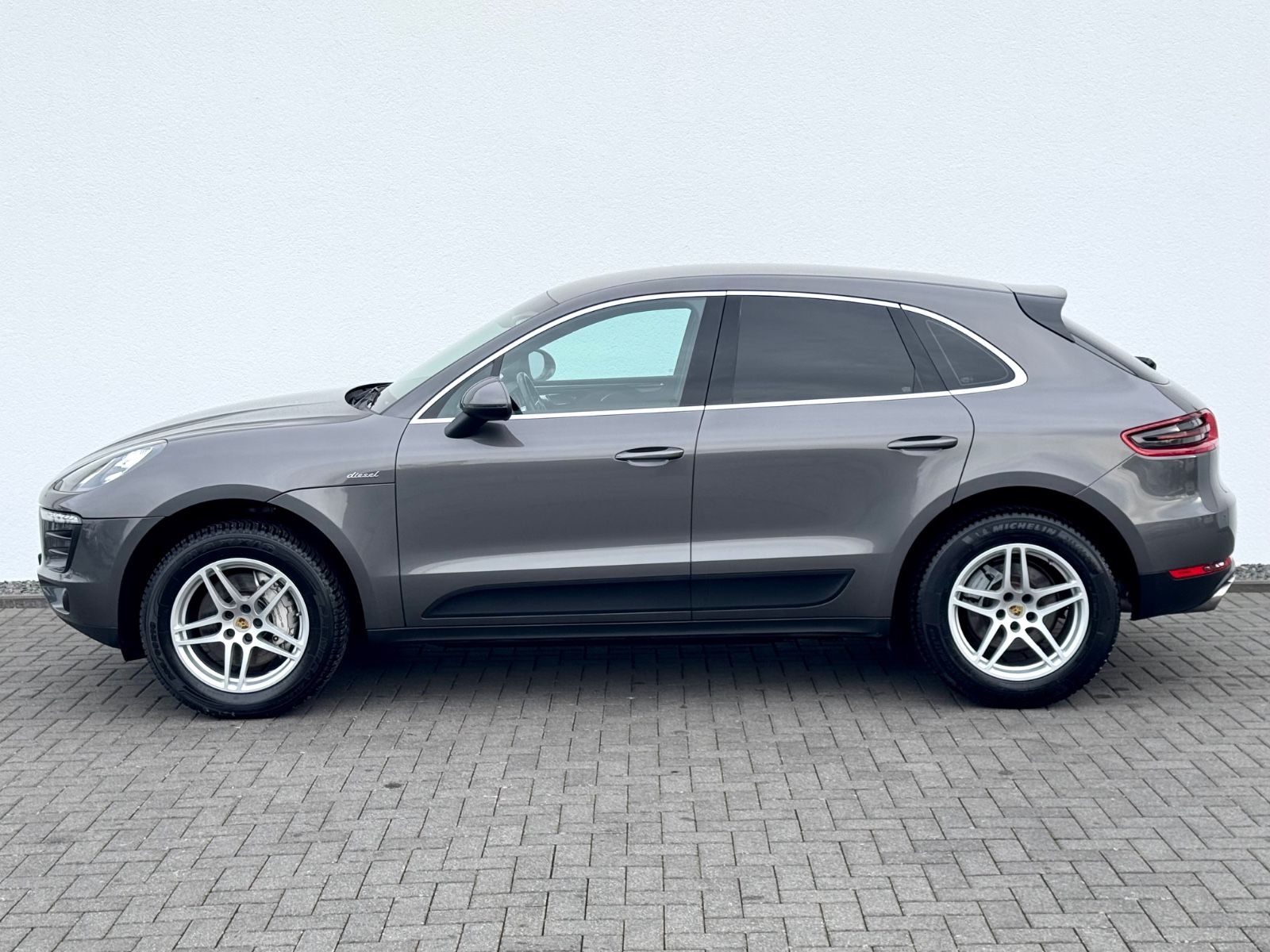 Bild 8 von 14 - Porsche Macan - Gebrauchtwagen von Automobile Trier Porsche Macan S 3.0d, NAVI, LED, AHK, PDC, GARANTIE