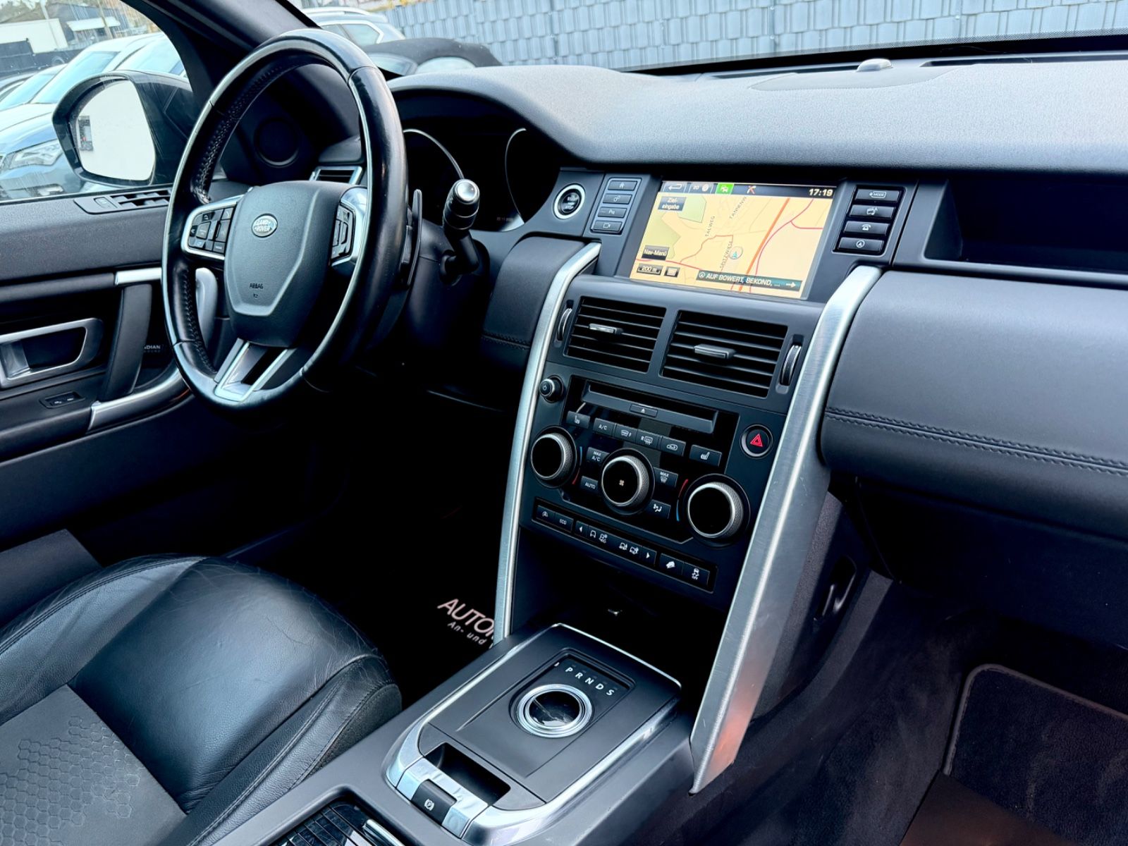 Bild 12 von 14 - Land Rover Discovery Sport - Gebrauchtwagen von Automobile Trier Land Rover Discovery Sport 2.0 Td4 AWD, LED, CAM, AHK