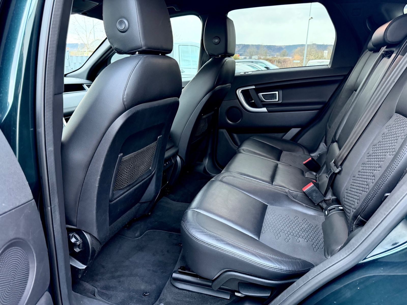 Bild 14 von 14 - Land Rover Discovery Sport - Gebrauchtwagen von Automobile Trier Land Rover Discovery Sport 2.0 Td4 AWD, LED, CAM, AHK