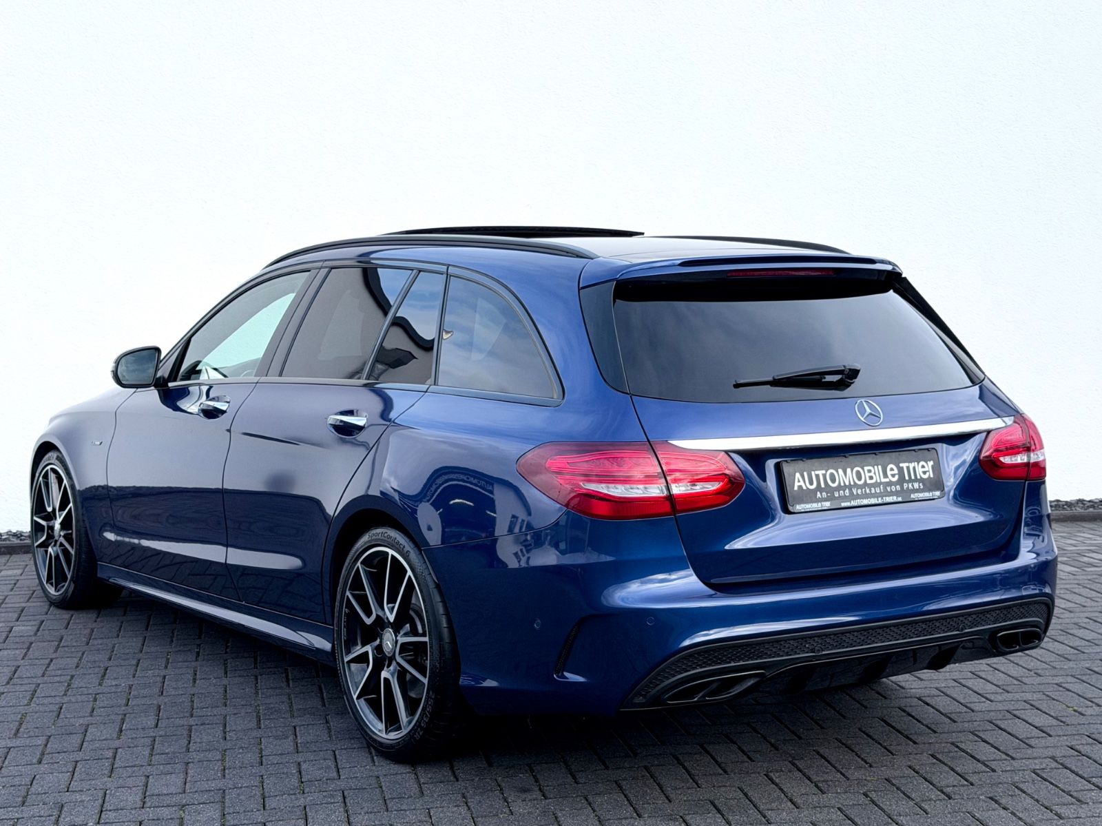 Bild 7 von 15 - Mercedes-Benz C 450 AMG - Gebrauchtwagen von Automobile Trier Mercedes-Benz C 450 AMG, LED, BURM, 360°CAM, GARANTIE