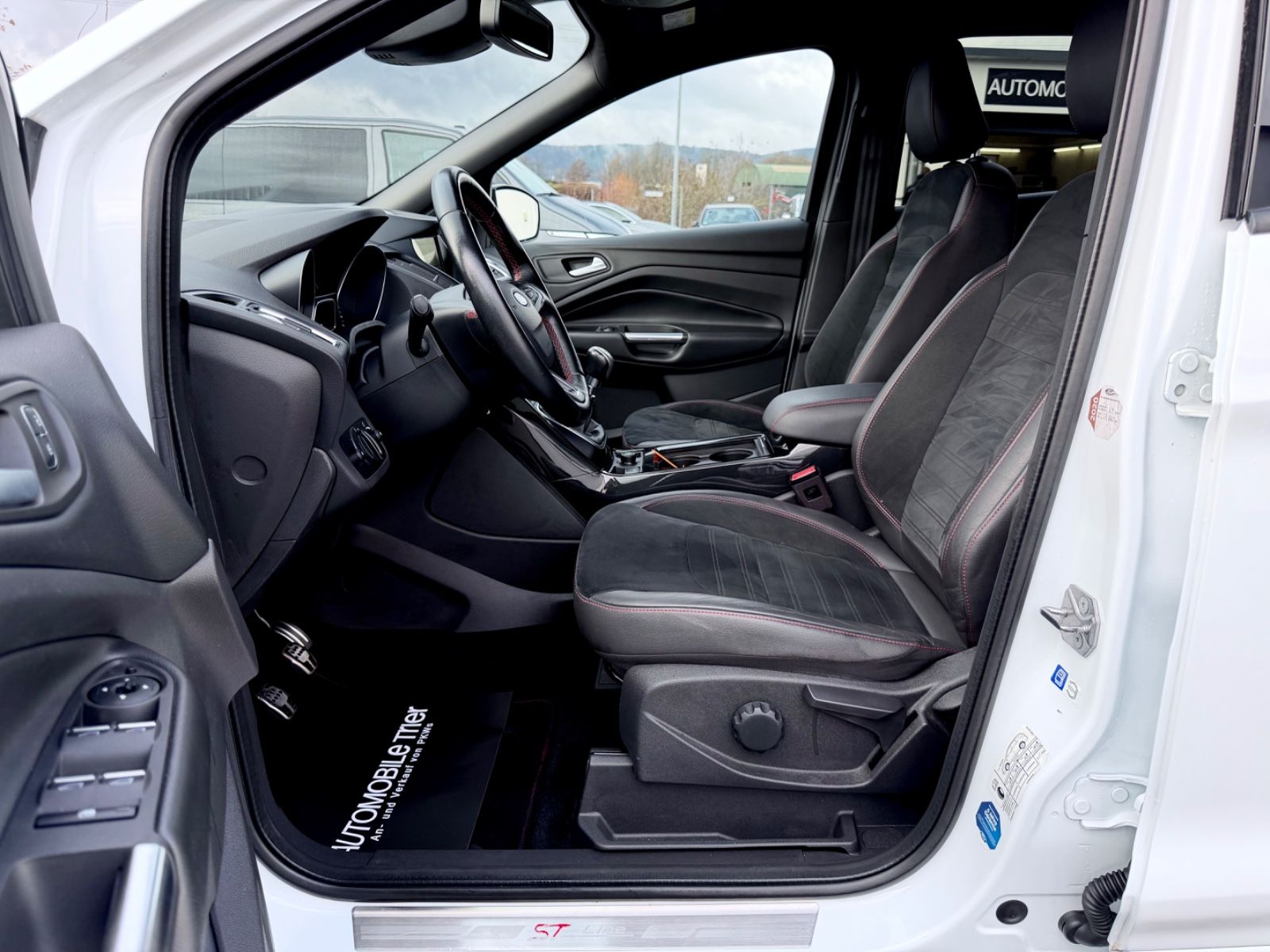 Bild 9 von 13 - Ford Kuga - Gebrauchtwagen von Automobile Trier Ford Kuga ST-Line