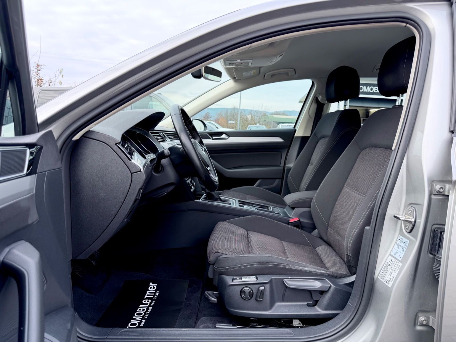 Bild 6 von 13 - Volkswagen Passat Variant - Gebrauchtwagen von Automobile Trier Volkswagen Passat Variant 2.0 TDI, NAVI, PDC, AHK, GARANTIE