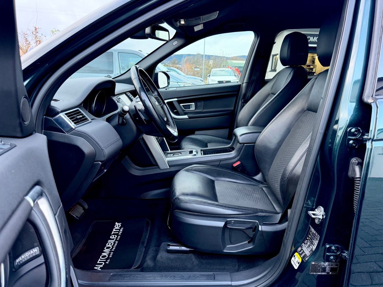 Bild 8 von 12 - Land Rover Discovery - Gebrauchtwagen von Automobile Trier Land Rover Discovery Sport 2.0 Td4 AWD, LED, CAM, AHK