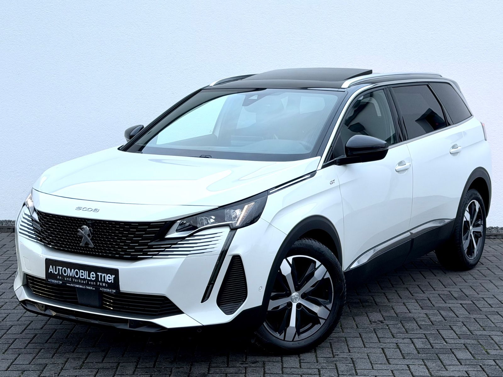 Peugeot 5008 GT /NAVI/LED/PANO/CAM/7.SITZER/1.HAND/