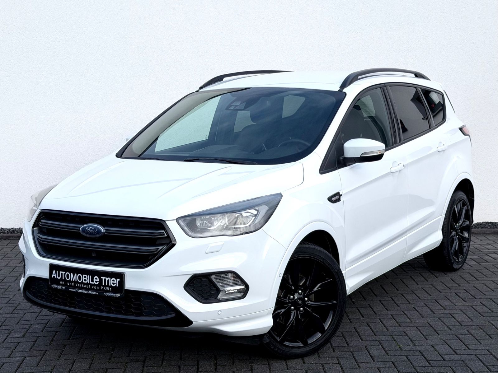 Ford Kuga ST-Line 1.5 / NAVI / LED / ACC / CAM /