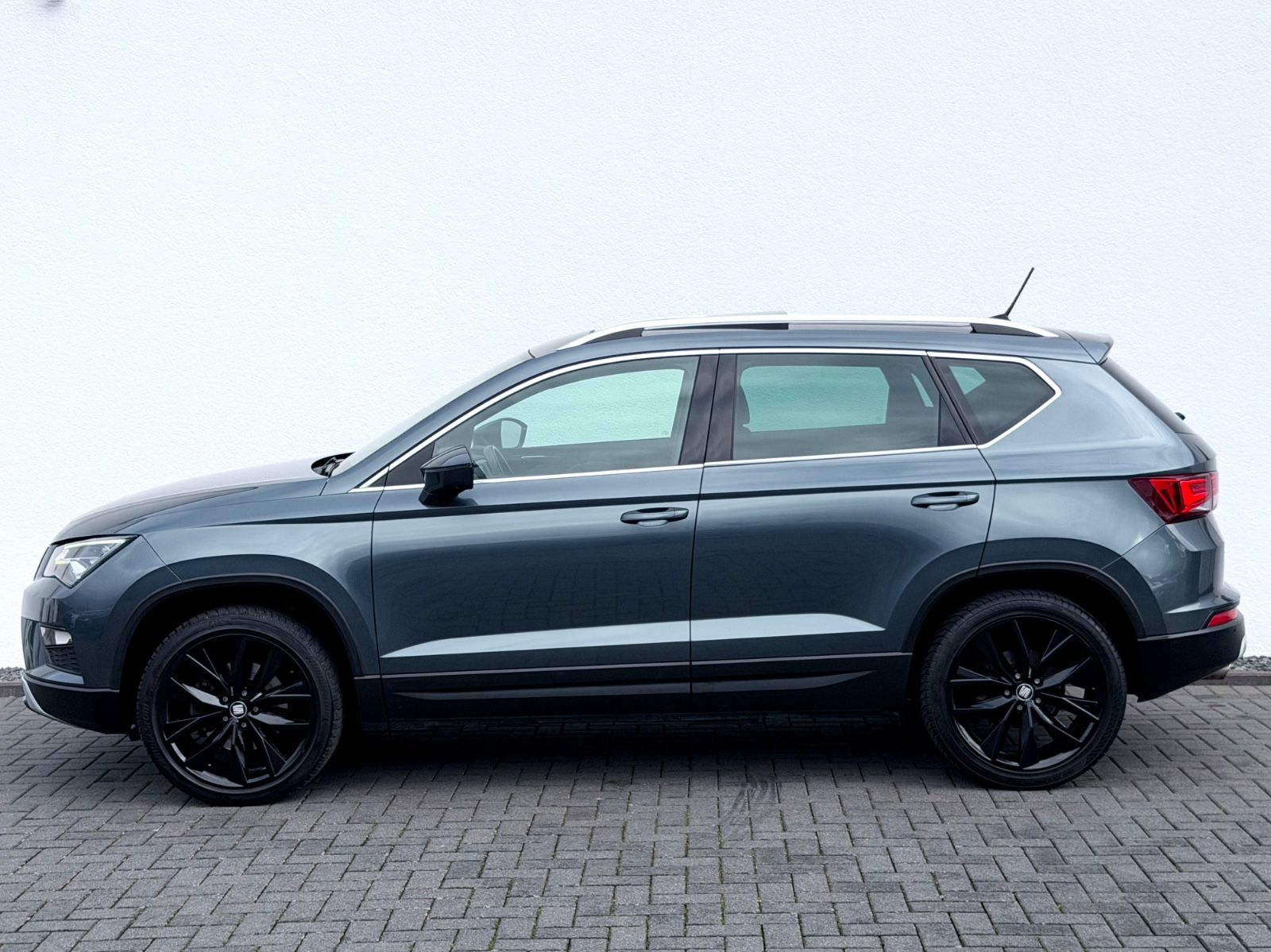 Bild 8 von 13 - Seat Ateca - Gebrauchtwagen von Automobile Trier Seat Ateca Xcellence 2.0 TDI DSG 4Drive, NAVI, LED, CAM