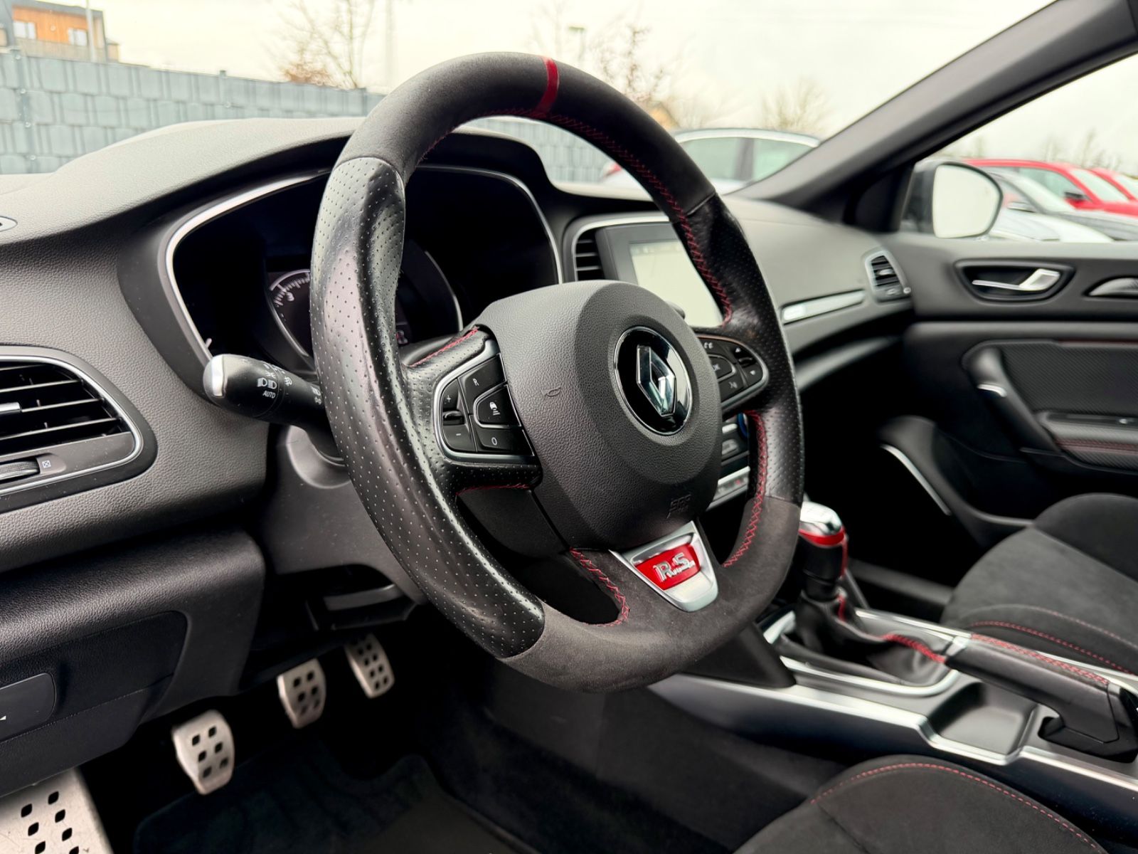 Bild 2 von 15 - Renault Megane - Gebrauchtwagen von Automobile Trier Renault Megane 300 RS Trophy, NAVI, LED, ACC, CAM, GARANTIE