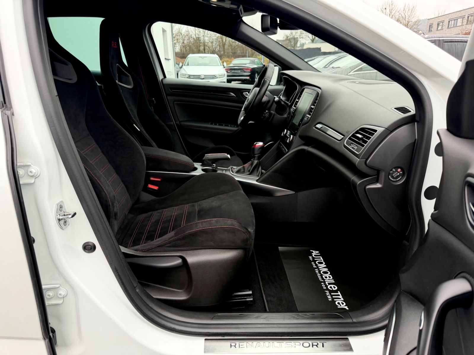 Bild 5 von 15 - Renault Megane - Gebrauchtwagen von Automobile Trier Renault Megane 300 RS Trophy, NAVI, LED, ACC, CAM, GARANTIE