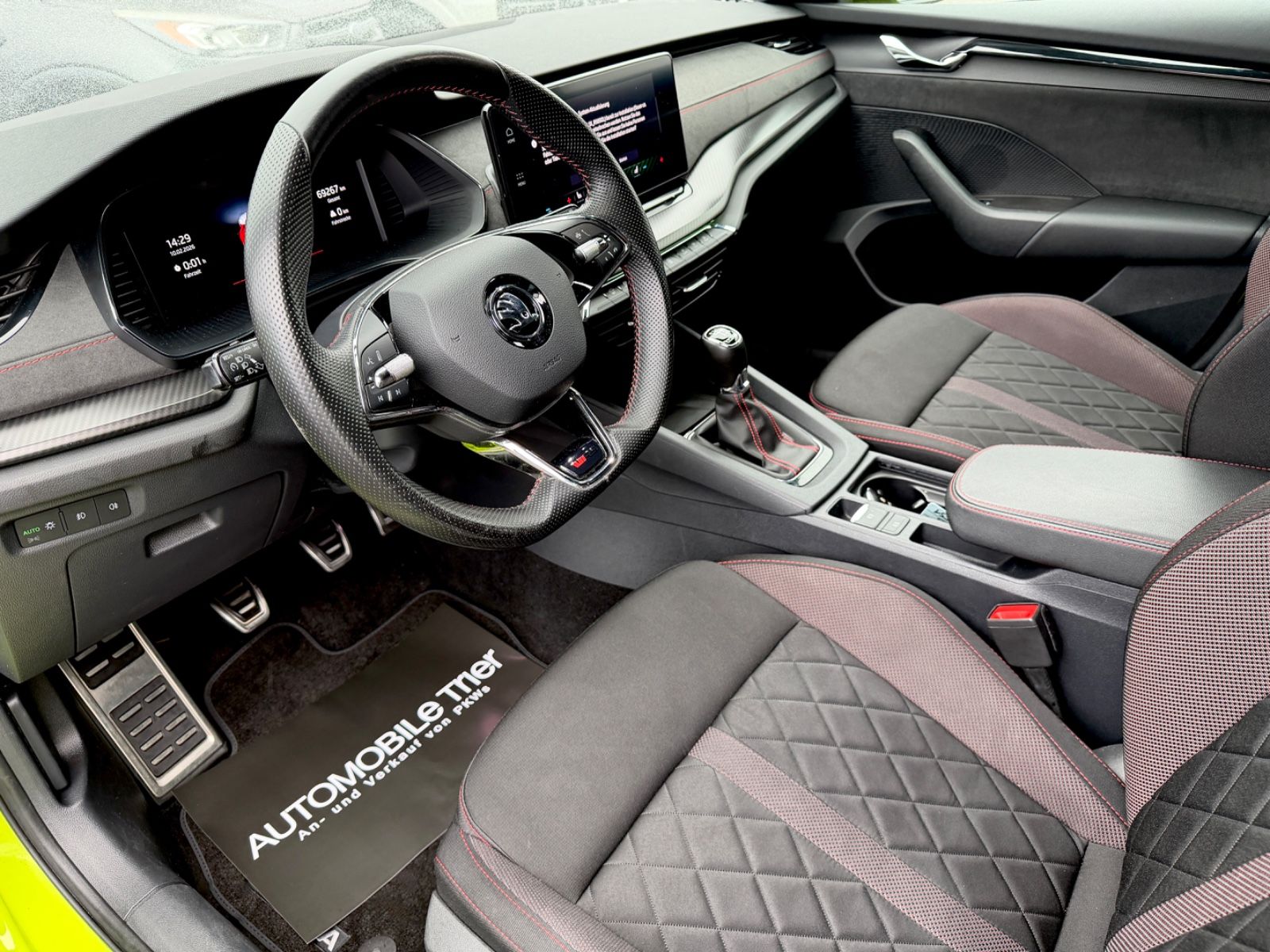 Bild 5 von 5 - Skoda Octavia - Gebrauchtwagen von Automobile Trier Skoda Octavia Combi RS 2.0 TSI, LED, APP, PDC, GARANTIE