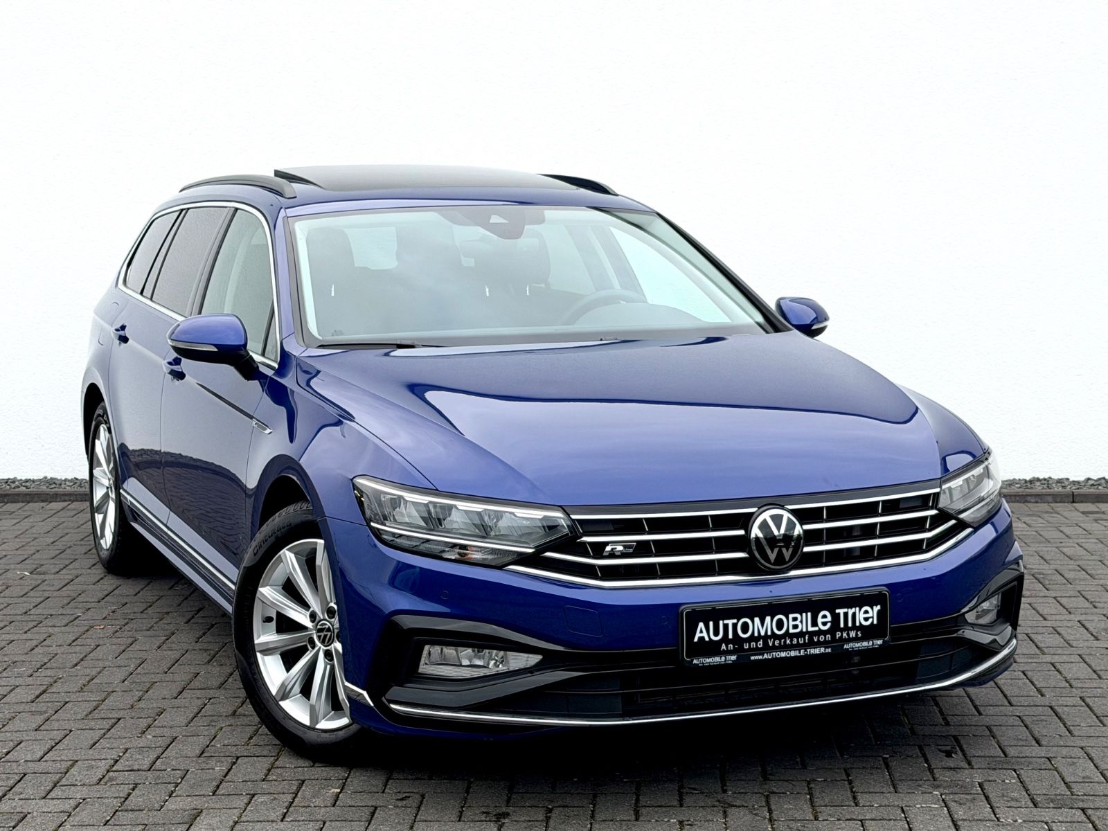 Bild 3 von 15 - Volkswagen Passat - Gebrauchtwagen von Automobile Trier Volkswagen Passat Variant 2.0 TDI R line, Led, Pano, App