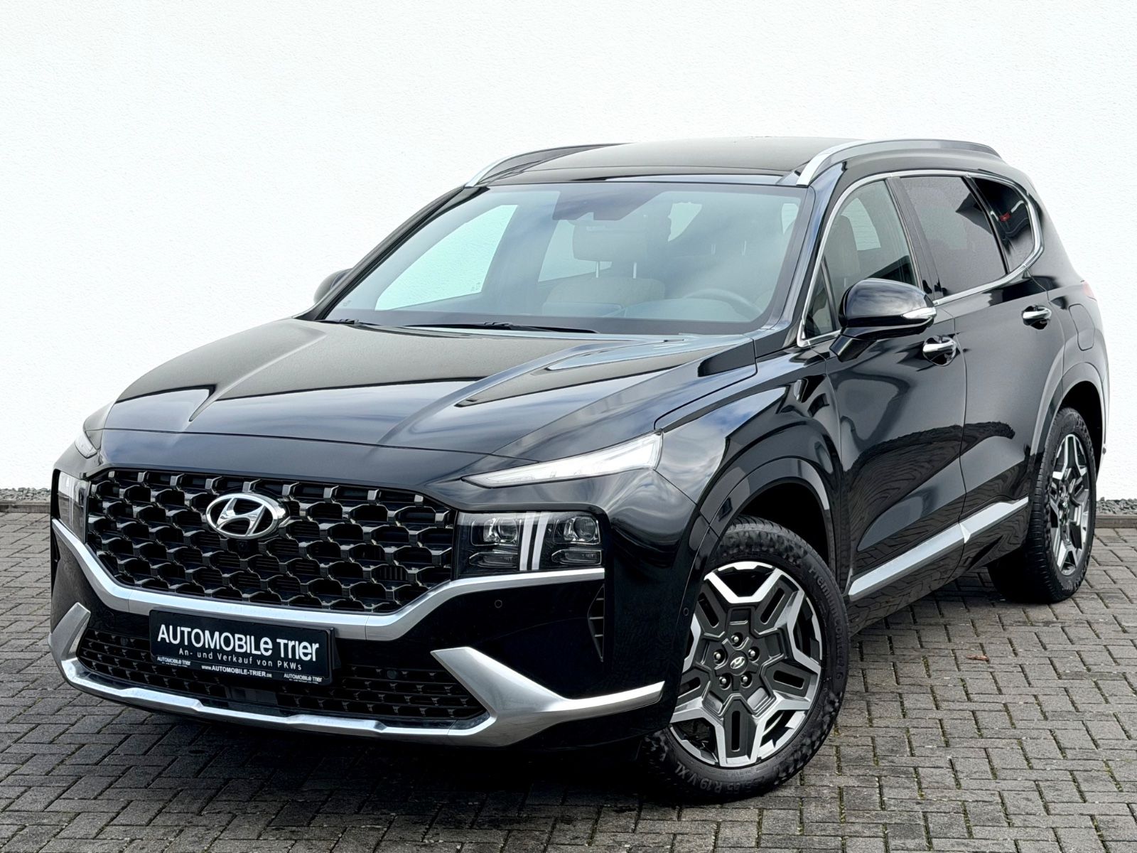 Hyundai Santa Fe Signature Hybrid 4WD 7.SITZER//AHK/PANO