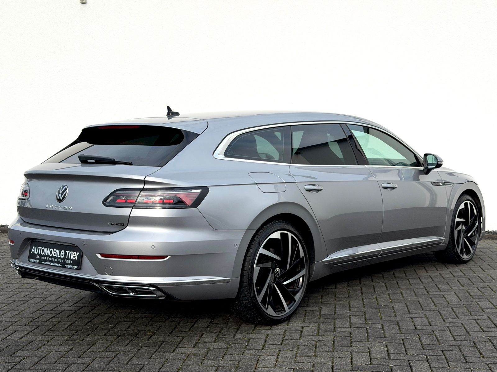 Bild 5 von 18 - Volkswagen Arteon - Gebrauchtwagen von Automobile Trier Volkswagen Arteon Shooting Brake R line 2.0 TSI DSG 1.Hand