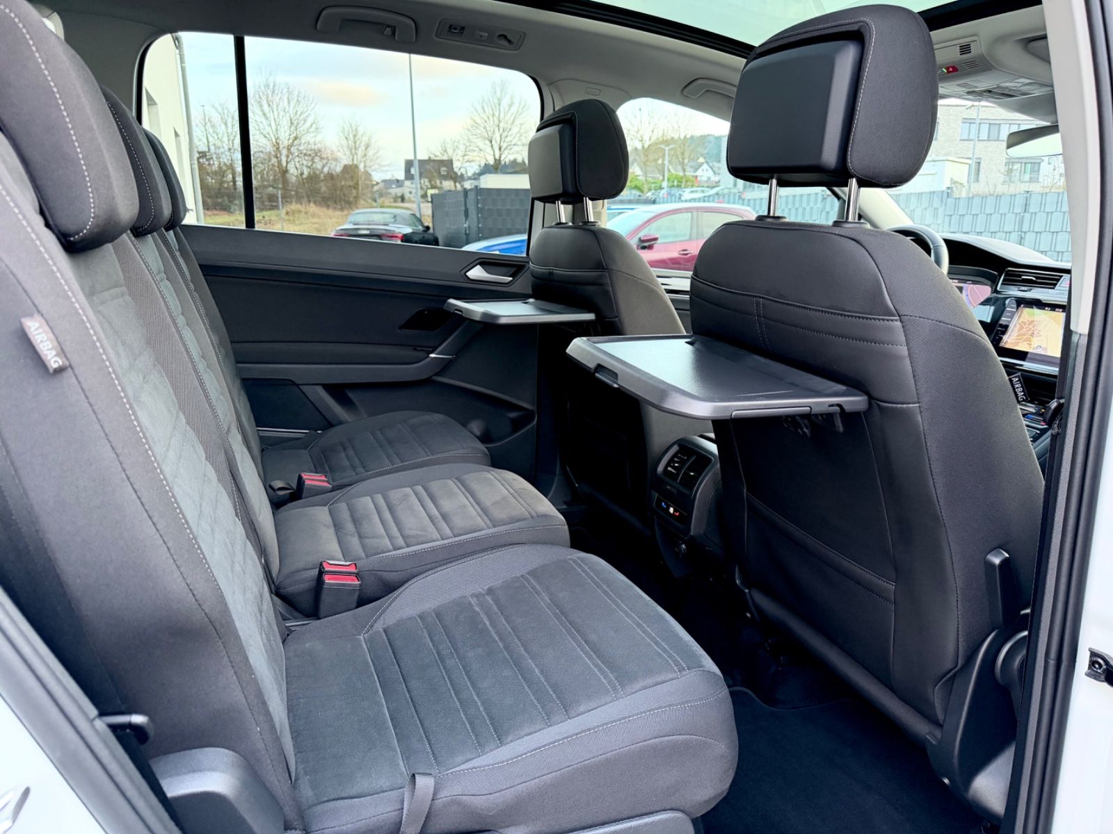 Bild 15 von 15 - Volkswagen Touran - Gebrauchtwagen von Automobile Trier Volkswagen Touran 2.0 TDI DSG, NAVI, CAM, MASSAGE, GARANTIE