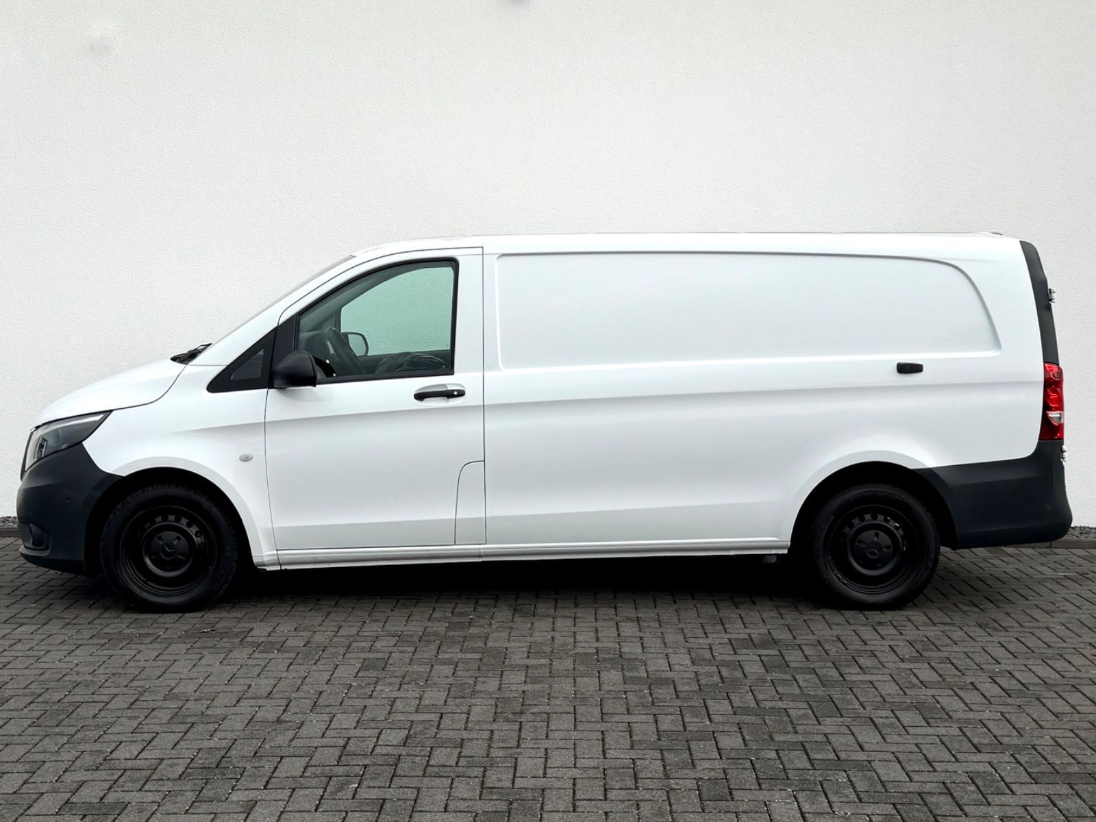 Bild 8 von 13 - Mercedes-Benz Vito - Gebrauchtwagen von Automobile Trier Mercedes-Benz Vito Kasten 110, 114, 116, 119 CDI RWD extralang