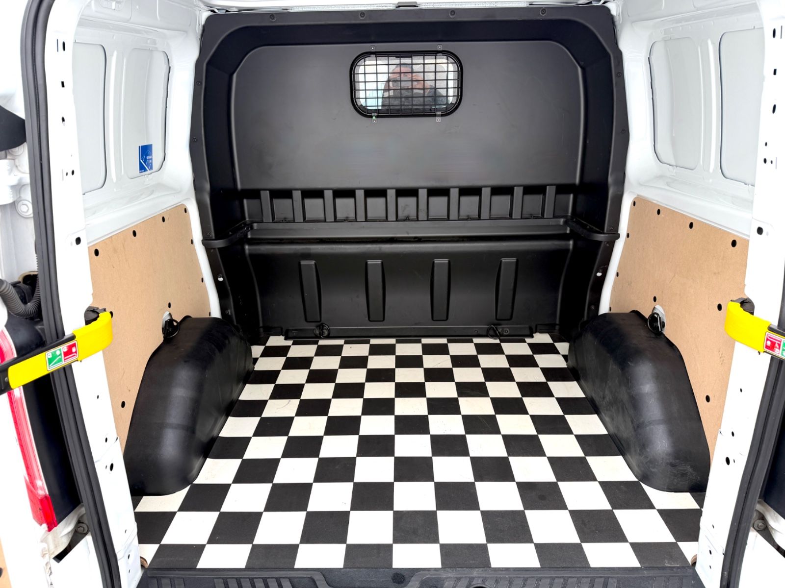 Bild 1 von 15 - Ford Transit - Gebrauchtwagen von Automobile Trier Ford Transit, Tourneo Custom Titanium MS-RT