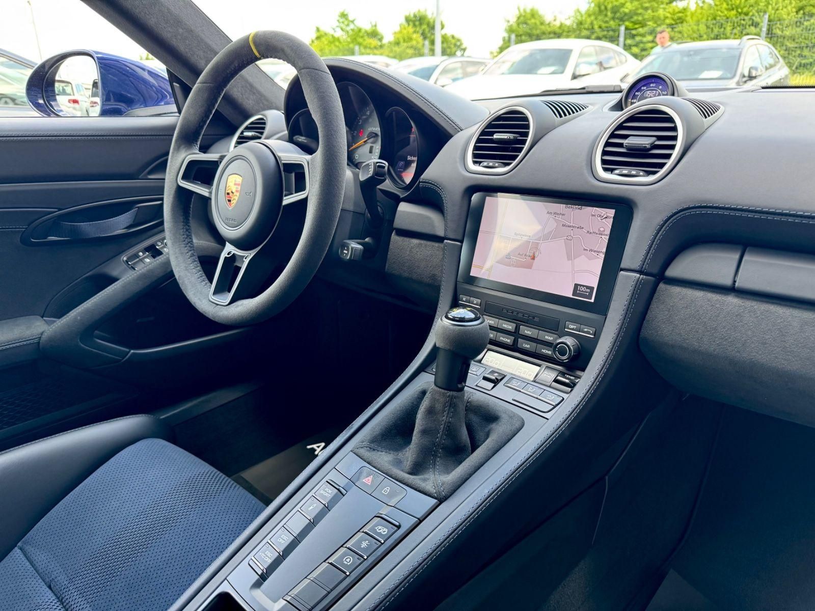 Bild 11 von 12 - Porsche Cayman - Gebrauchtwagen von Automobile Trier Porsche Cayman 718 GT4 RS , LIFT, PCCB, CLUBSPORT, NEU, BOSE