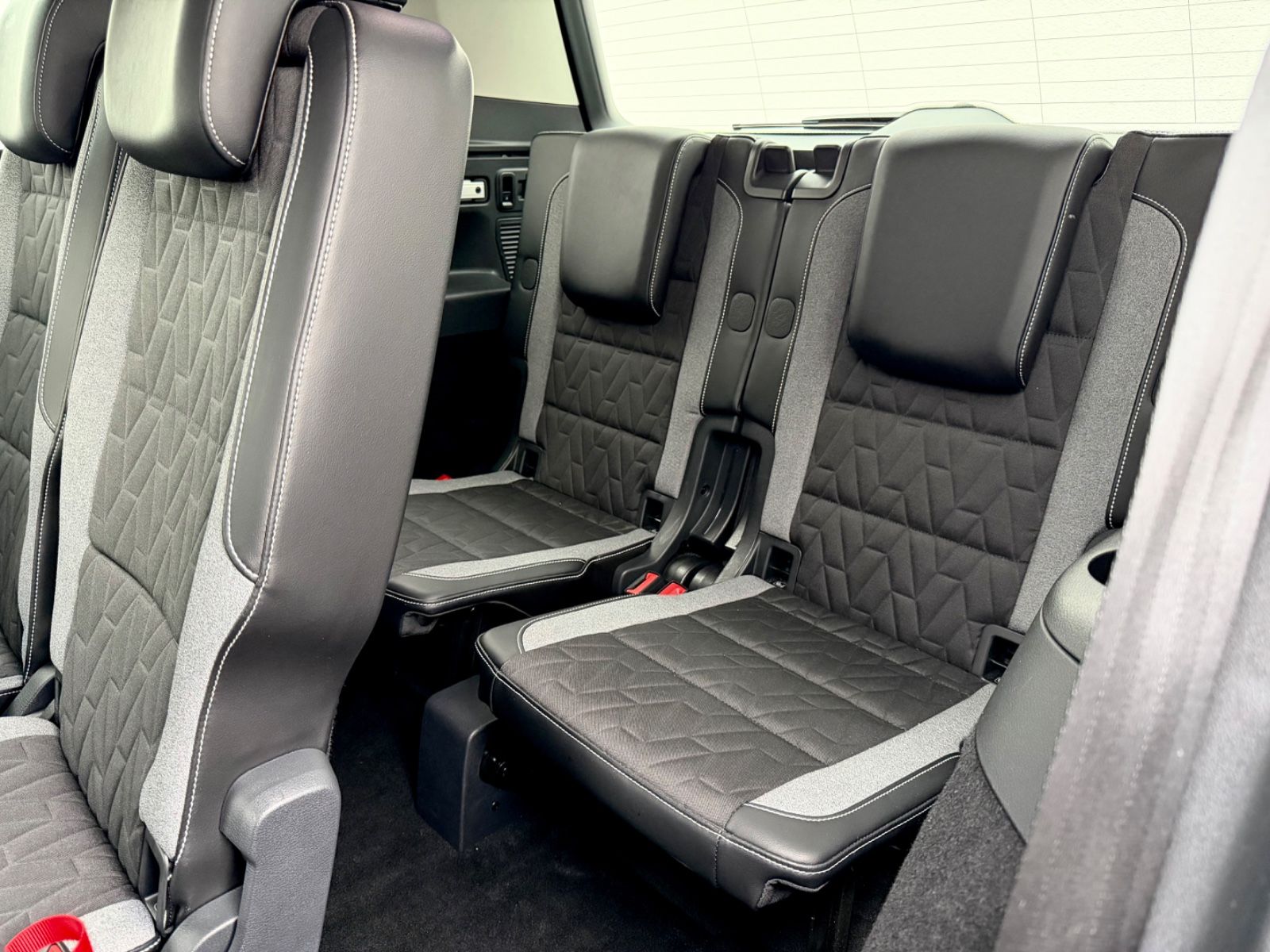 Bild 15 von 18 - Volkswagen Touran - Gebrauchtwagen von Automobile Trier Volkswagen Touran 2.0 TDI DSG, 7.SITZER, LED, ACC, AHK