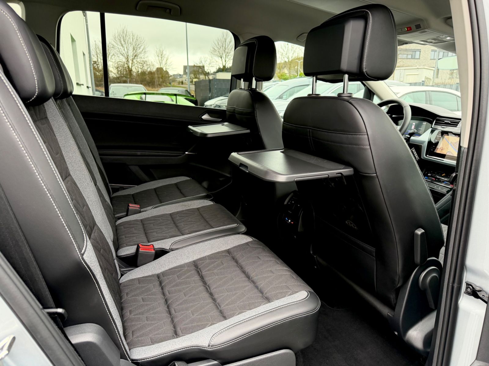 Bild 16 von 18 - Volkswagen Touran - Gebrauchtwagen von Automobile Trier Volkswagen Touran 2.0 TDI DSG, 7.SITZER, LED, ACC, AHK