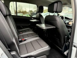 Volkswagen Touran 2.0 TDI DSG, 7.SITZER, LED, ACC, AHK, CAM - Thumbnail 16
