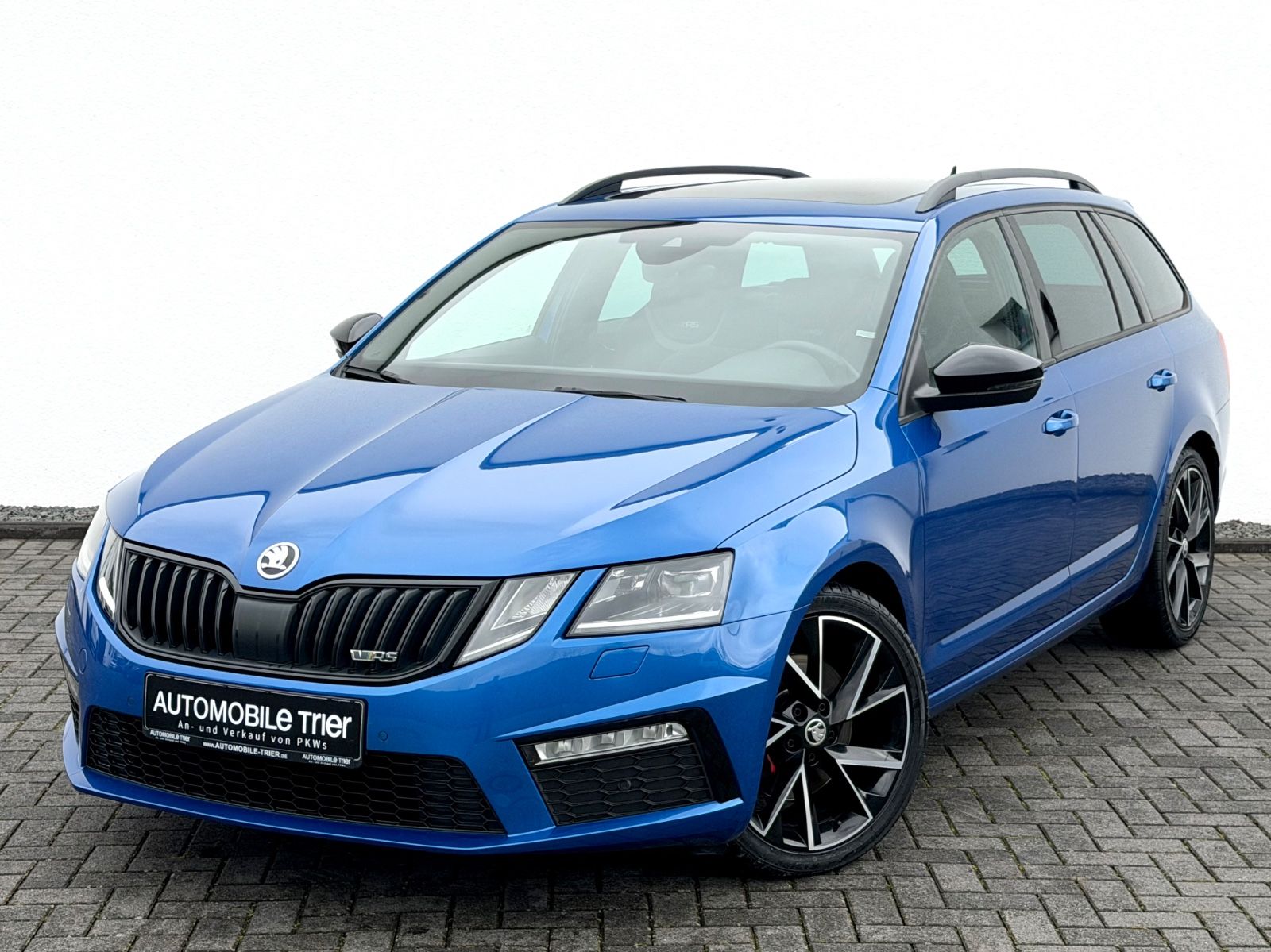 Skoda Octavia Combi RS 2.0 TDI DSG /LED/ACC/CAM/AHK/