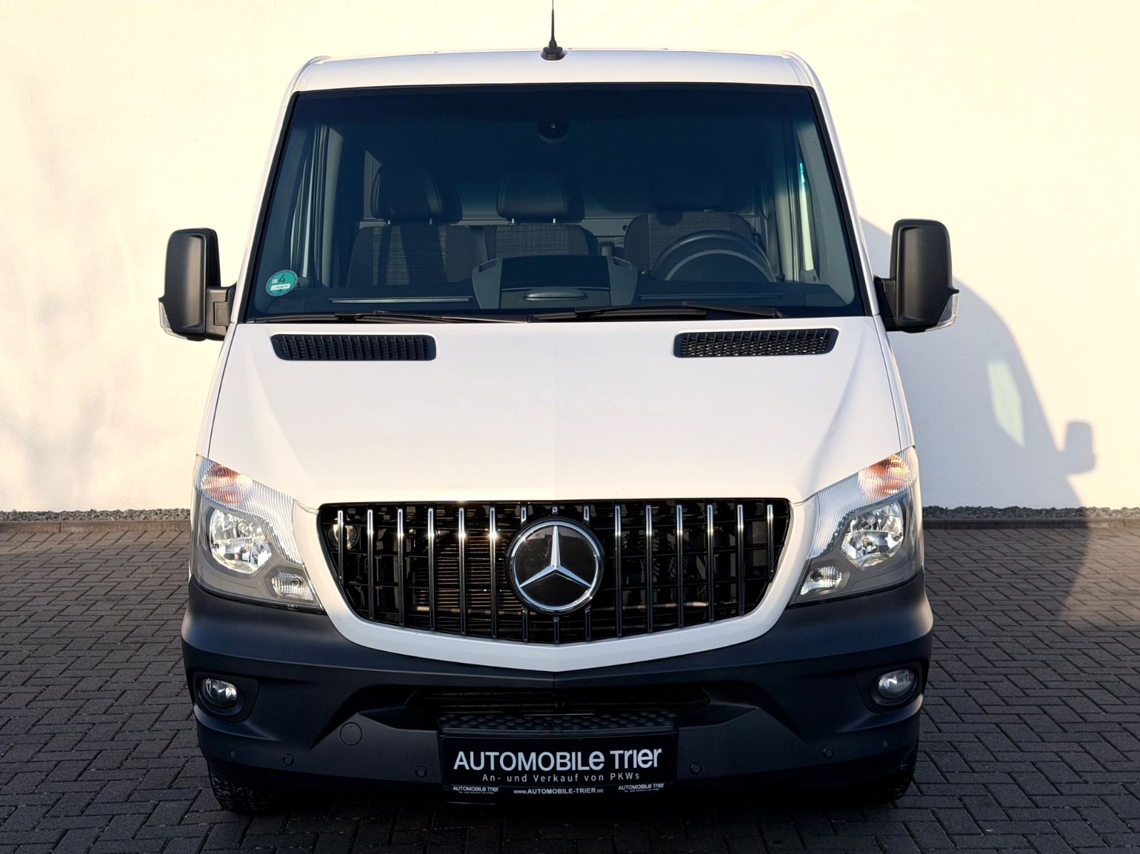 Bild 2 von 17 - Mercedes-Benz Sprinter - Gebrauchtwagen von Automobile Trier Mercedes-Benz Sprinter II Kasten 211 CDI, NAVI, CAM, PDC, GARANTIE