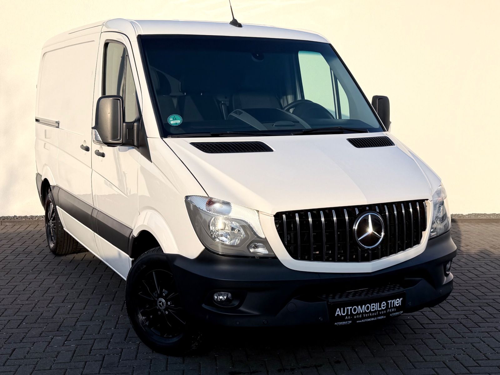 Bild 3 von 17 - Mercedes-Benz Sprinter - Gebrauchtwagen von Automobile Trier Mercedes-Benz Sprinter II Kasten 211 CDI, NAVI, CAM, PDC, GARANTIE