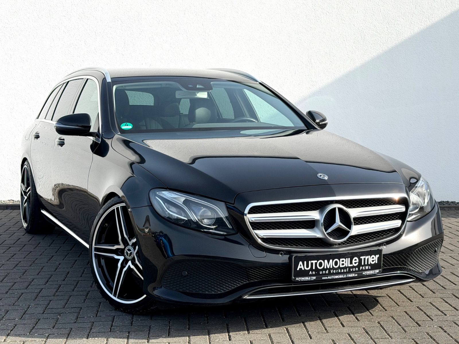 Bild 3 von 15 - Mercedes-Benz E 220 - Gebrauchtwagen von Automobile Trier Mercedes-Benz E 220d, NAVI, LED, CAM, GARANTIE