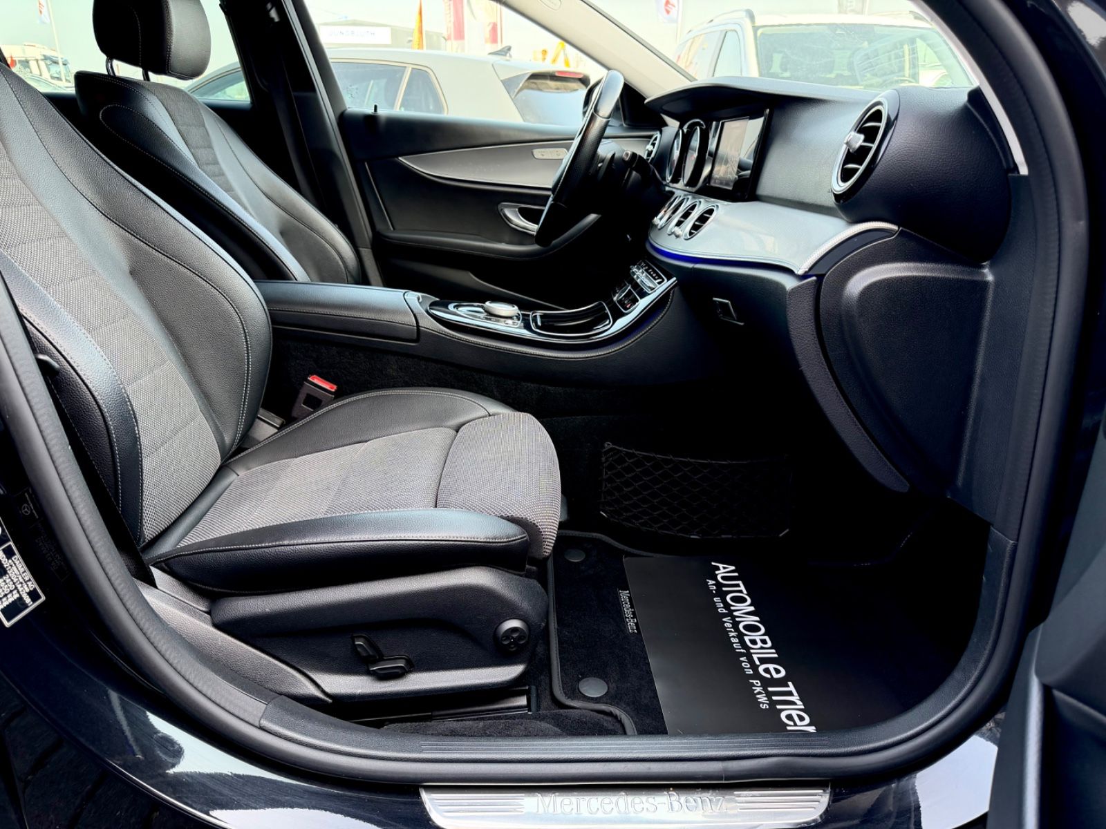 Bild 13 von 15 - Mercedes-Benz E 220 - Gebrauchtwagen von Automobile Trier Mercedes-Benz E 220d, NAVI, LED, CAM, GARANTIE