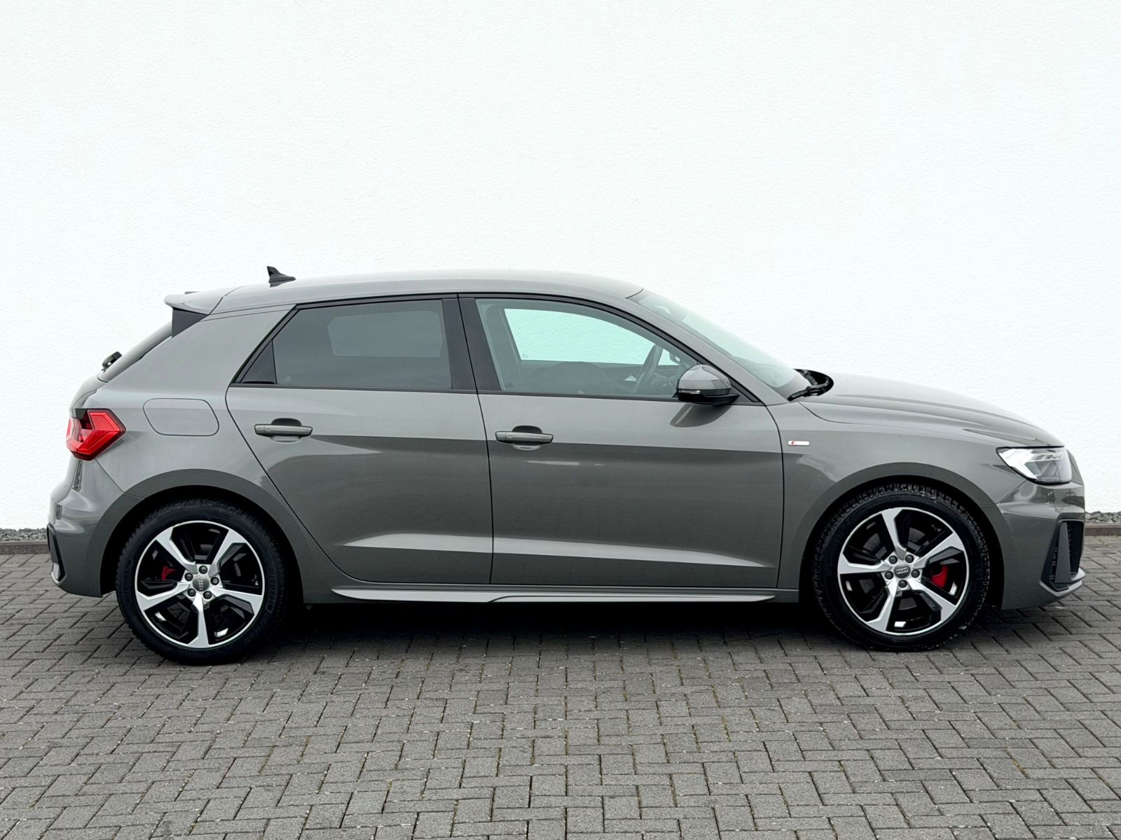 Bild 4 von 14 - Audi A1 - Gebrauchtwagen von Automobile Trier Audi A1 Sportback 40 TFSI S line Sport Plus Paket