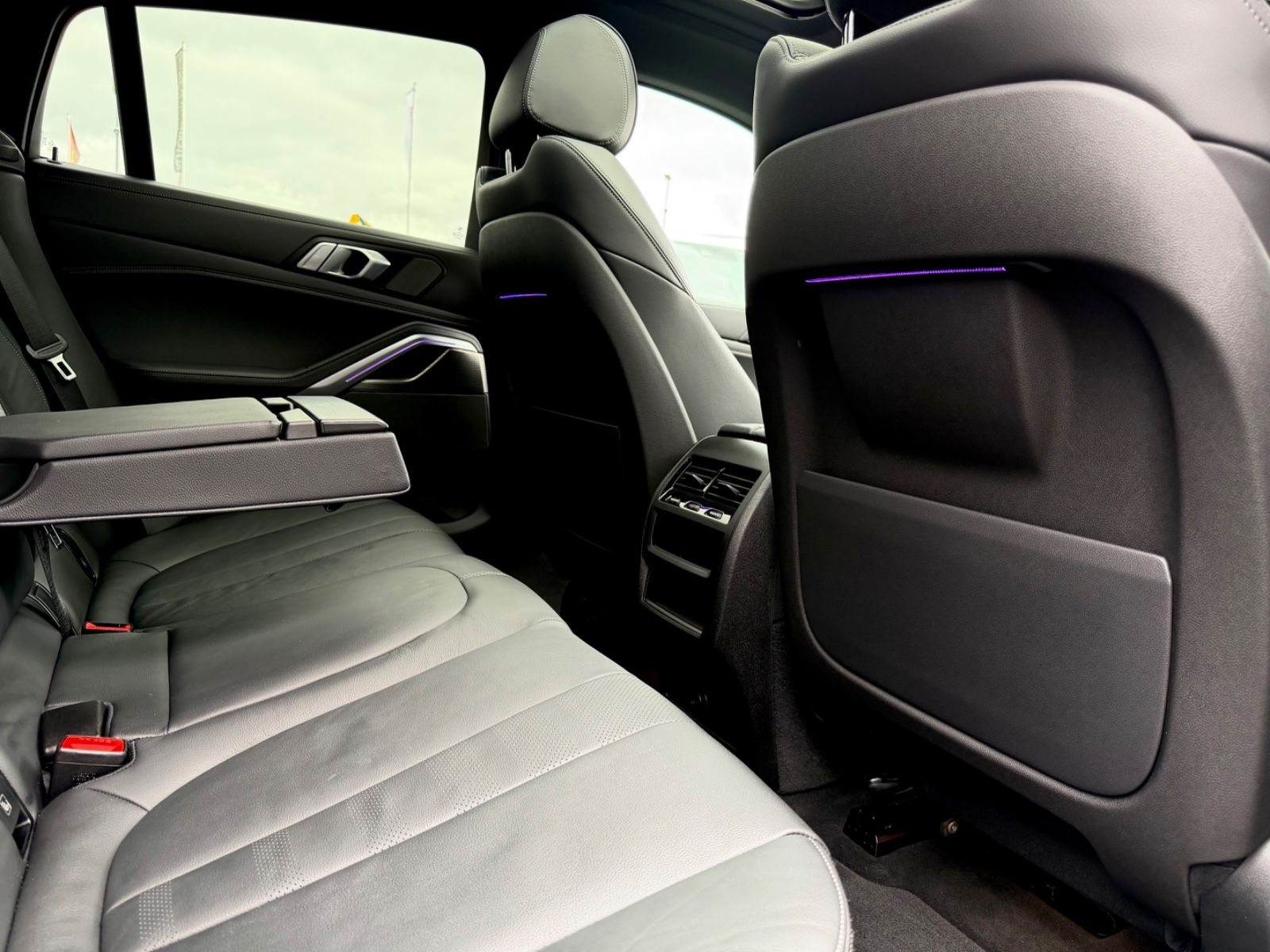 Bild 15 von 22 - BMW X6 - Gebrauchtwagen von Automobile Trier BMW X6 xDrive 30d M Sport Paket, PANO, HUD, 360°CAM, H&K